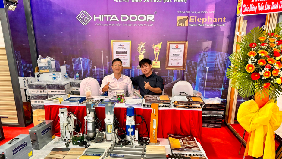 Hitadoor Tham Gia Triển Lãm Trưng Bày Cửa Của 